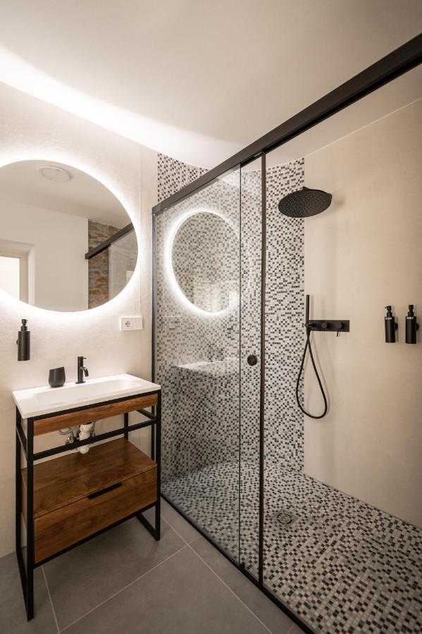 Guesthouse Diwine メラーノ エクステリア 写真 Bathroom